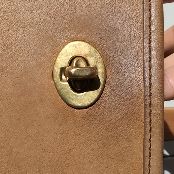 Vintage Coach Convertable Clutch, Taupe/Putty, NYC - Picture 3 of 15